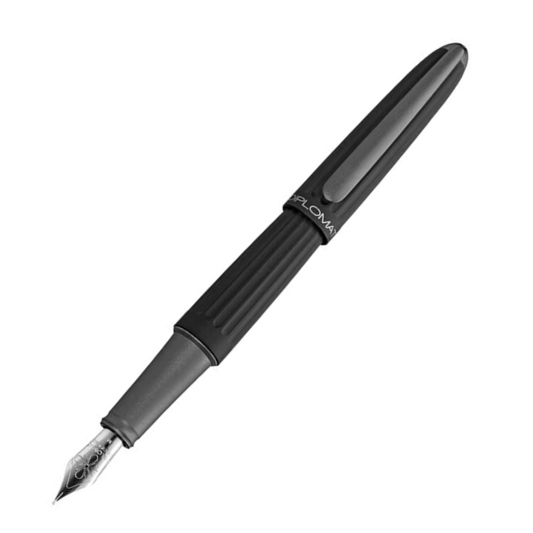 DIPLOMAT - Aero Fountain Pen - Black