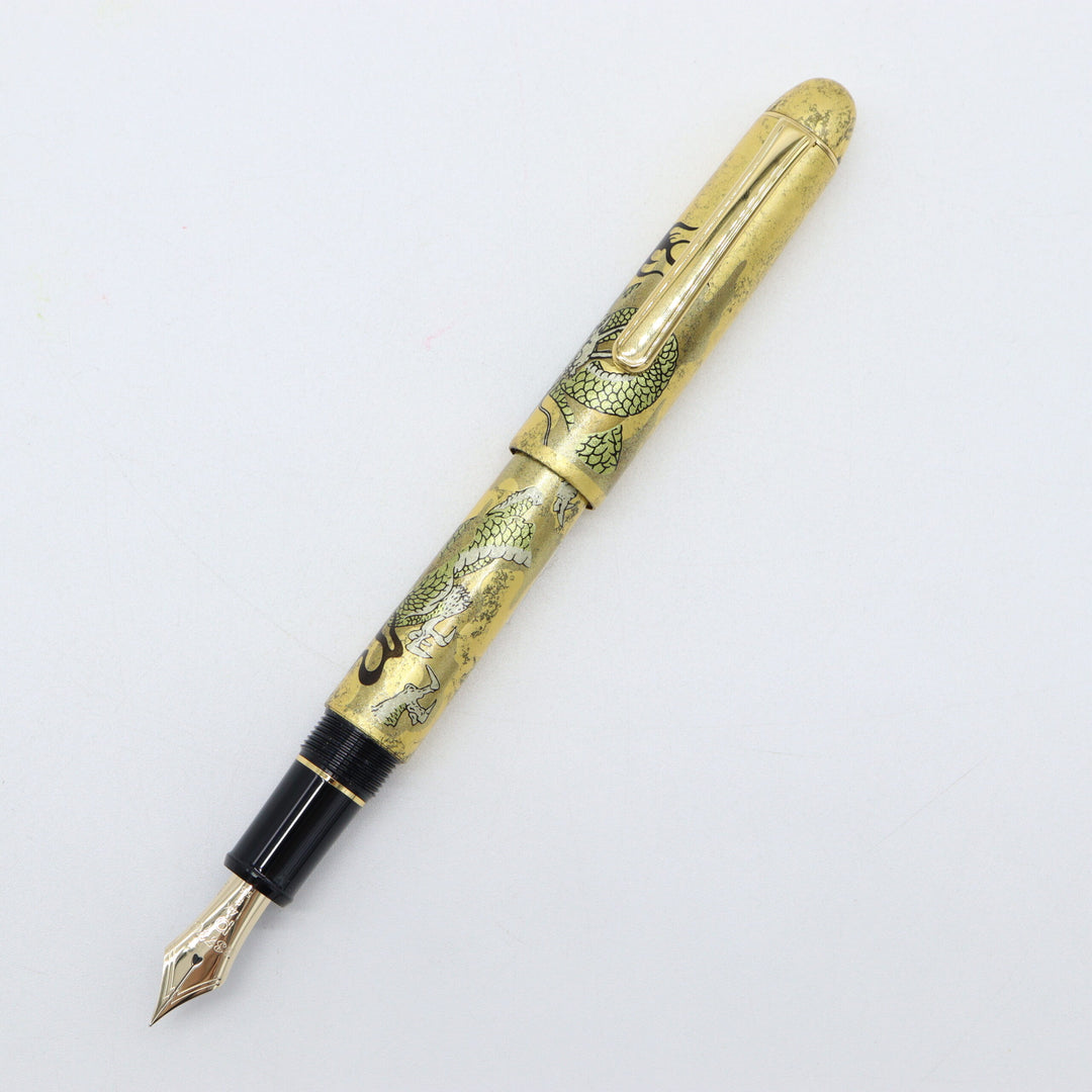 PLATINUM – #3776 Century Fountain Pen – Kanazawa Gold Leaf Collection - Rising Dragon