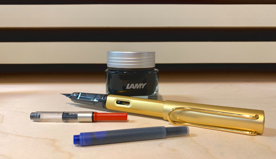 The Difference Between Ballpoint Pens and Rollerball Pens