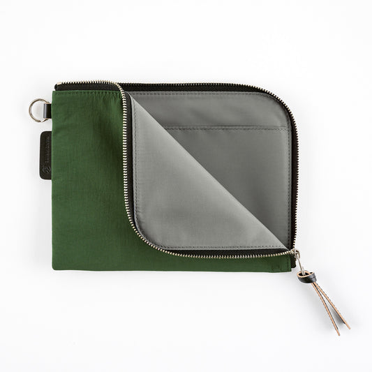 Hobonichi Techo 2025 - Tragen Flat Pouch - Green (A5 Counsin/A6 Original)