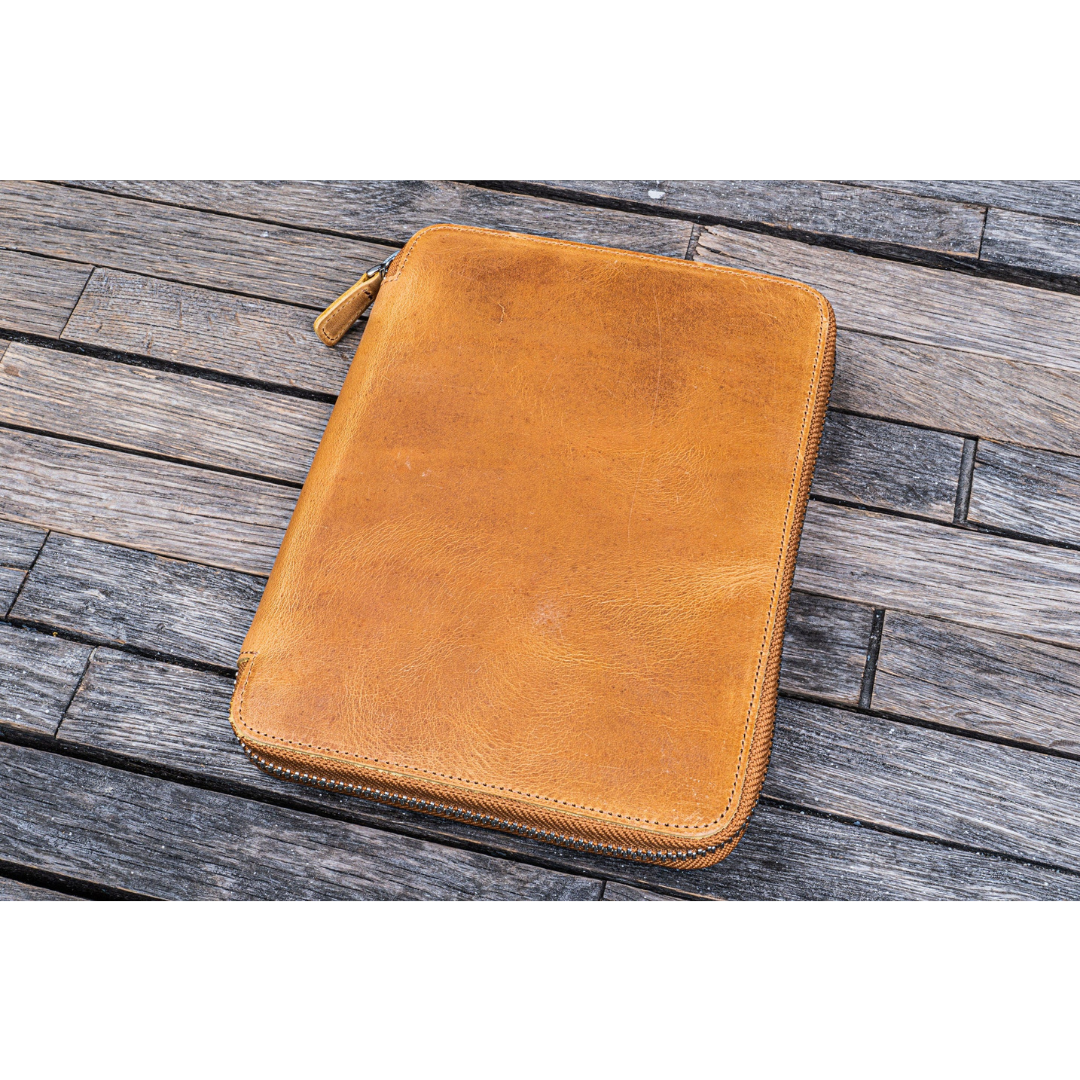 Galen Leather - Leather Zippered A5 Leuchtturm1917 Notebook Folio  - Crazy Horse Honey Ochre