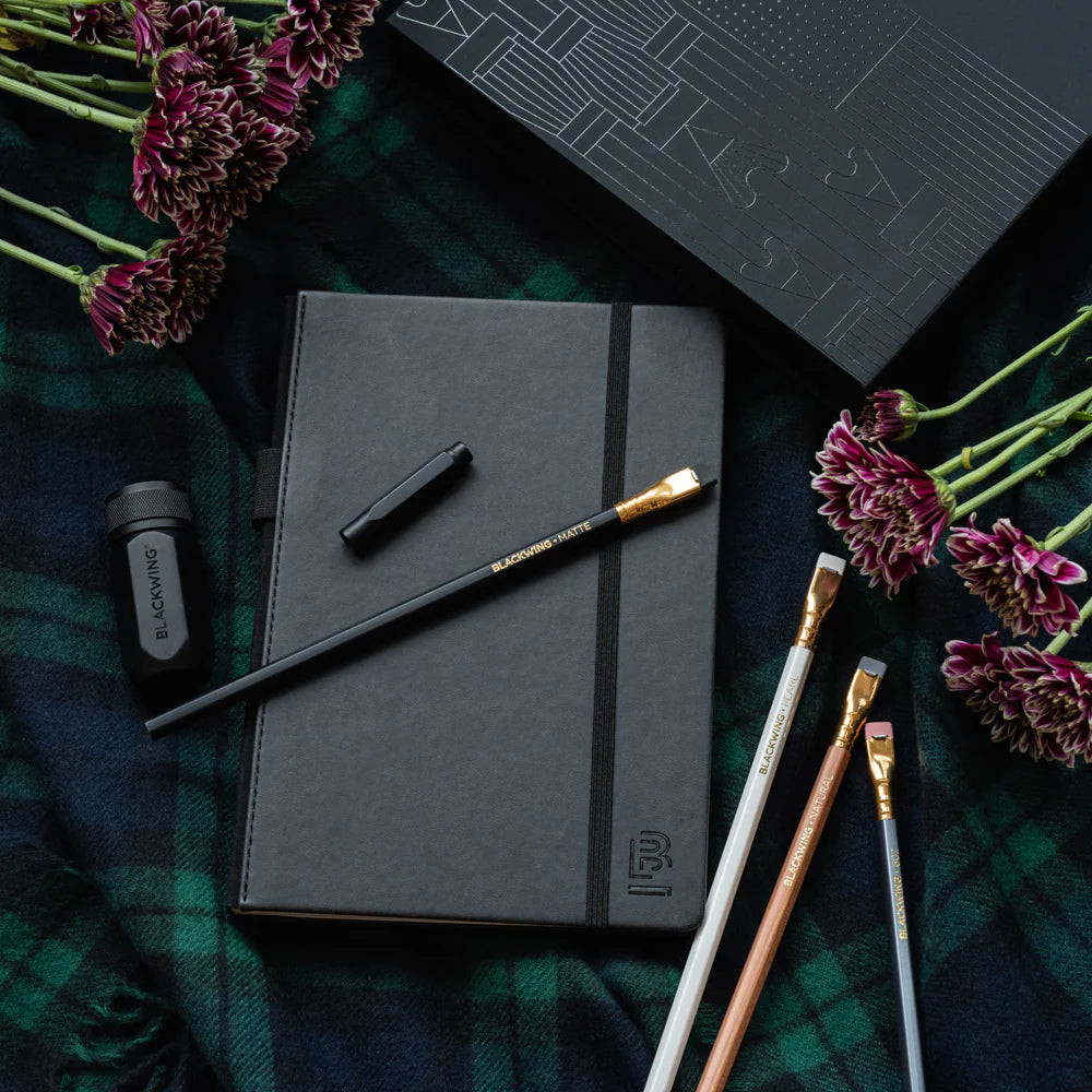 BLACKWING - NOTEBOOK ESSENTIALS SET - WITH DOT GRID SLATE NOTEBOOK