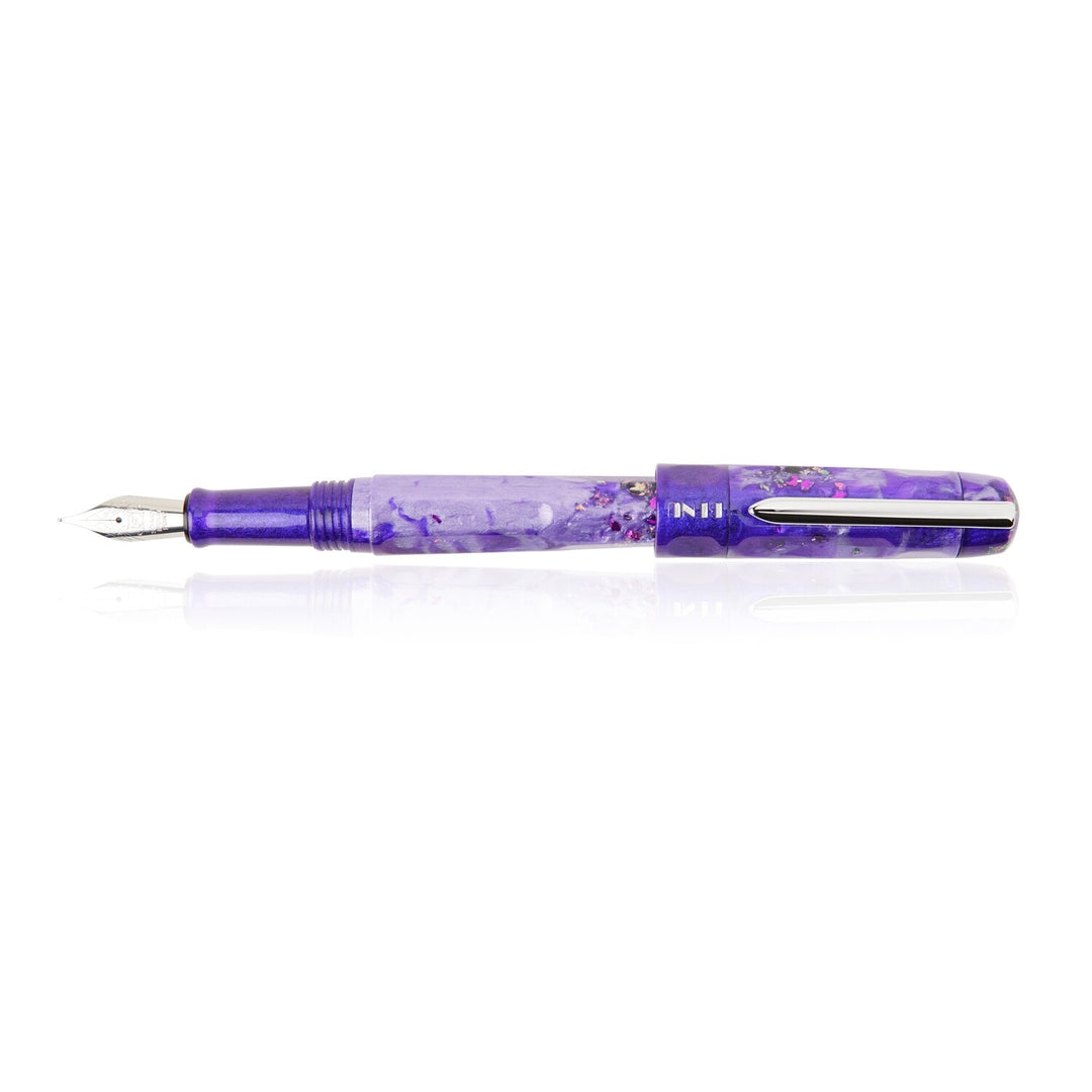 Benu Lavender fountain pen