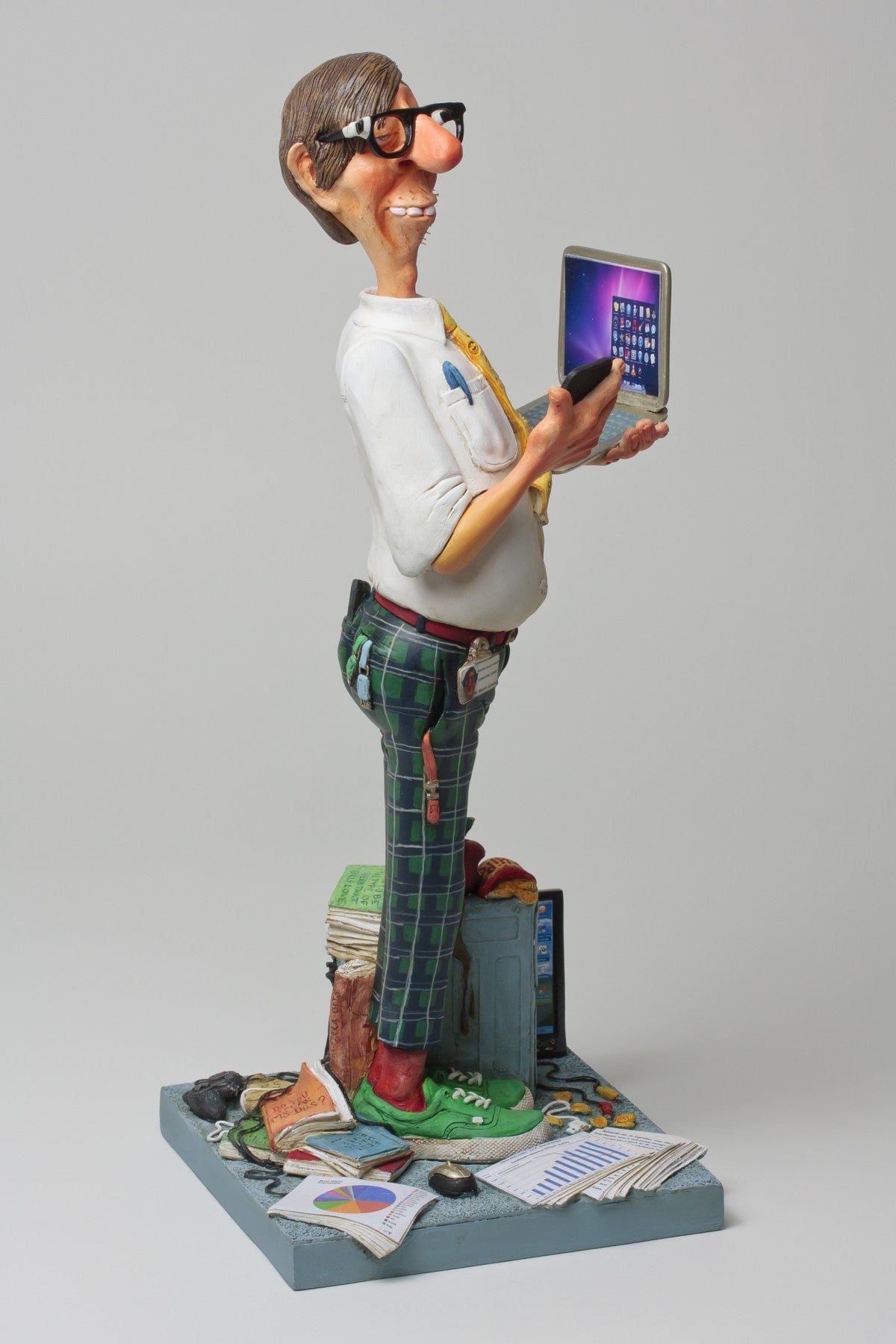 Guillermo Forchino - Comic Art Figurine - "Computer Expert" - Buchan's Kerrisdale Stationery