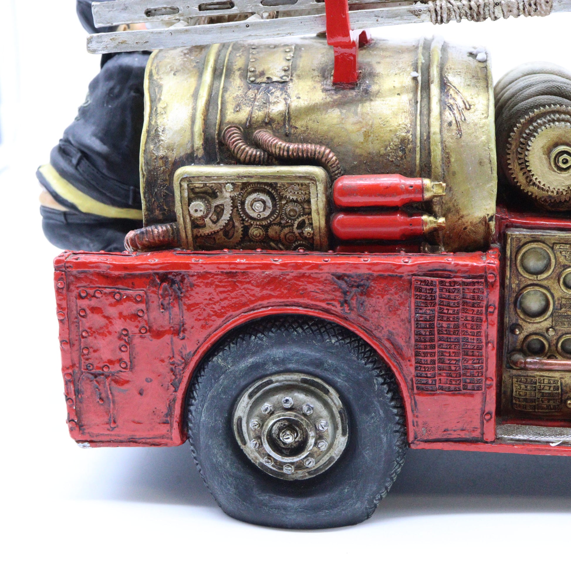 Guillermo Forchino – Comic Art Figurine – “The Fire Engine” - Buchan's Kerrisdale Stationery