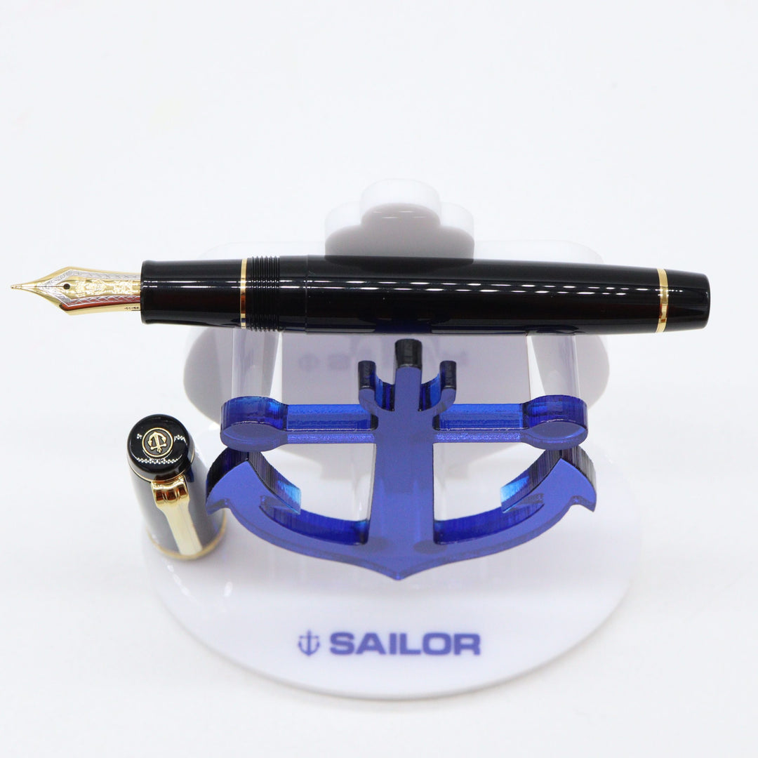 SAILOR PEN - Professional Gear Fountain Pen 21K Bicolor - Black and Gold Trim - Buchan's Kerrisdale Stationery