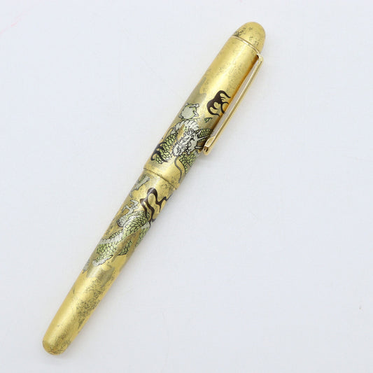 PLATINUM – #3776 Century Fountain Pen – Kanazawa Gold Leaf Collection - Rising Dragon