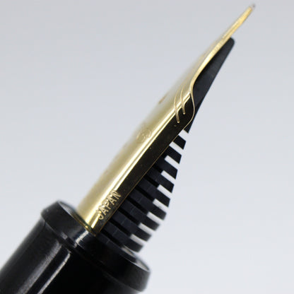 PLATINUM - #3776 Century Fountain Pen - Black with Gold Trim - Buchan's Kerrisdale Stationery