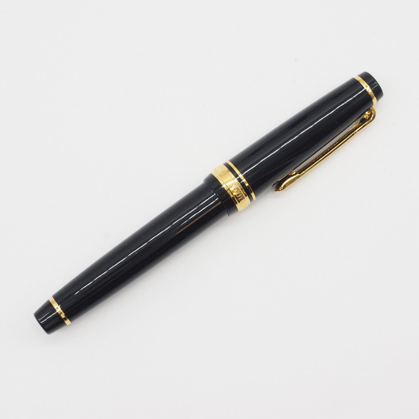 SAILOR PEN - Professional Gear Slim "Black Gold" Fountain Pen - Buchan's Kerrisdale Stationery