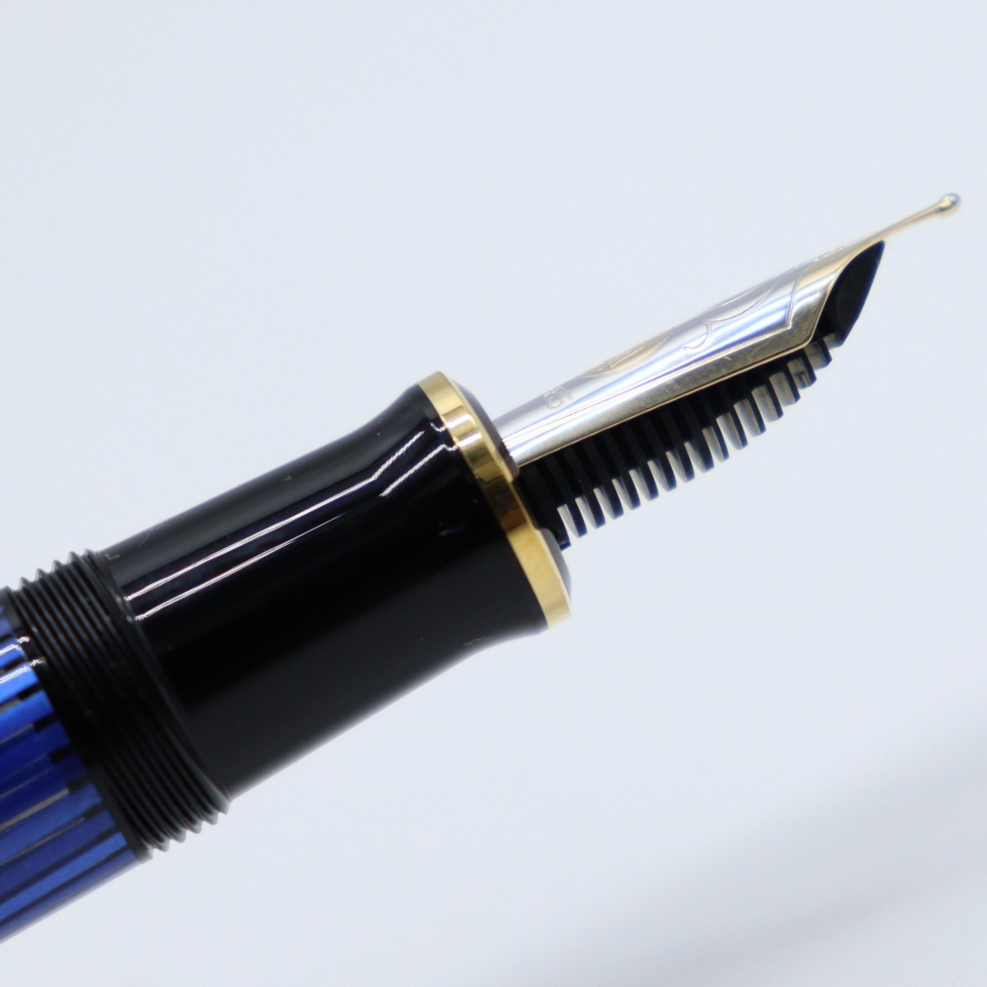 PELIKAN Souverän Fountain Pen - M600 Black Blue Stripe 14K Gold Two Tone Nib - Free shipping to US and Canada - Vancouver Buchan’s Kerrisdale Stationery Store