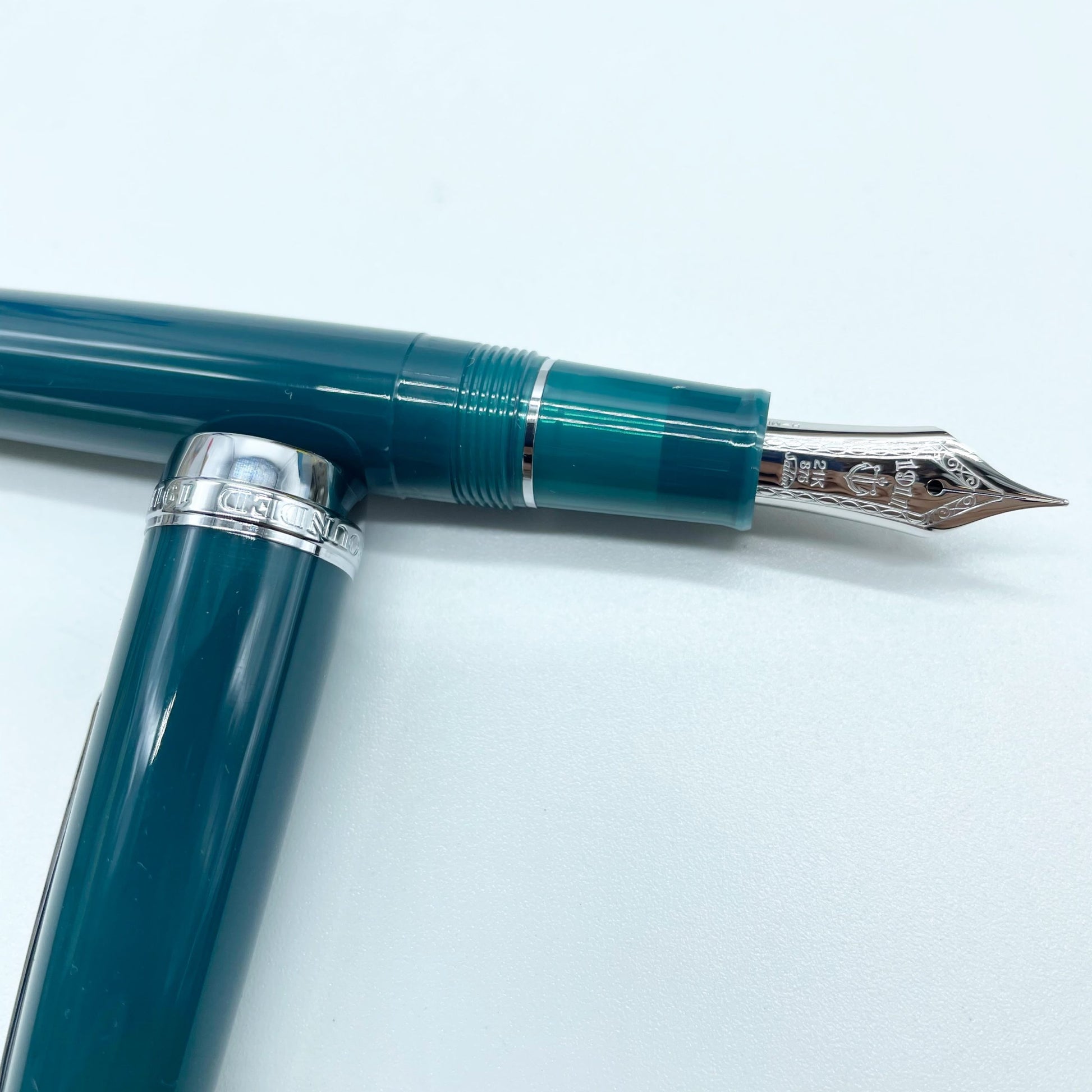 SAILOR PEN - Professional Gear 21K Gold Nib "Ocean Blue" Fountain Pen - Buchan's Kerrisdale Stationery