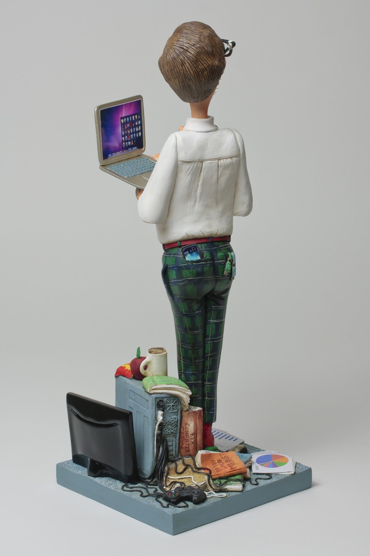 Guillermo Forchino - Comic Art Figurine - "Computer Expert" - Buchan's Kerrisdale Stationery